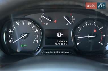 Грузовой фургон Peugeot Expert 2017 в 