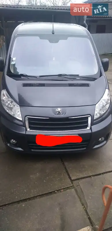 Мінівен Peugeot Expert 2013 в 