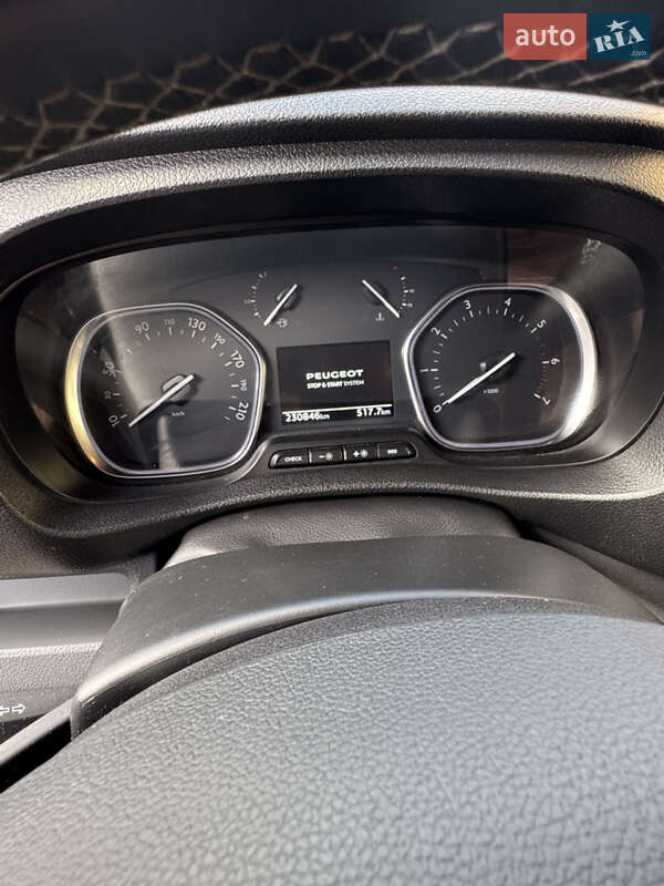 Мінівен Peugeot Expert 2020 в Житомирі фото 17 Мінівен Peugeot Expert 2020 в Житомирі