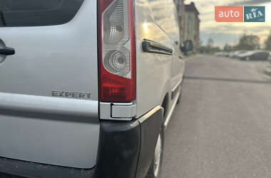 Мінівен Peugeot Expert 2008 в 