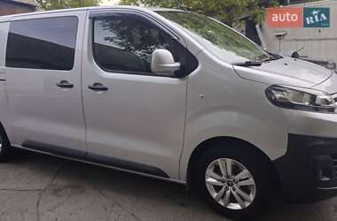 Грузопассажирский фургон Peugeot Expert 2017 в 