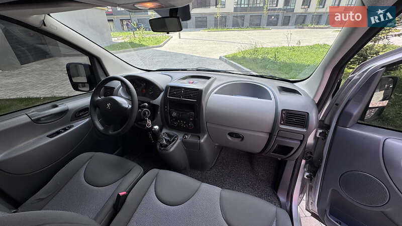 Мінівен Peugeot Expert 2012 в Івано-Франківську