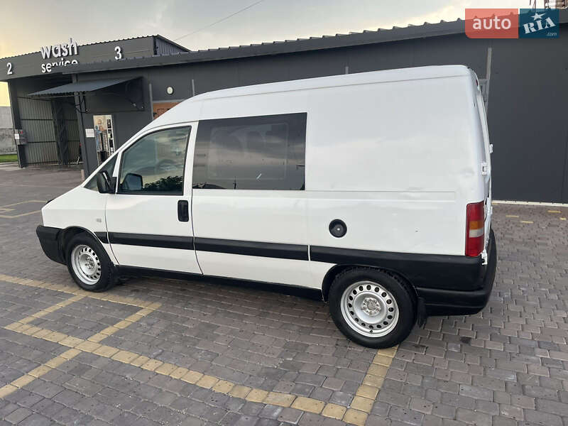 Мінівен Peugeot Expert 2004 в Теофіполі