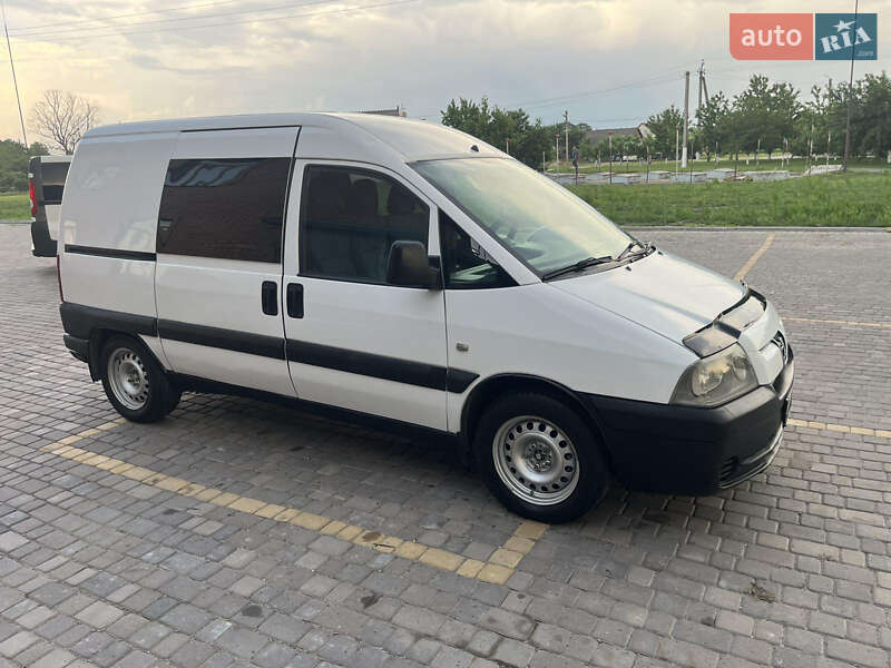 Мінівен Peugeot Expert 2004 в Теофіполі