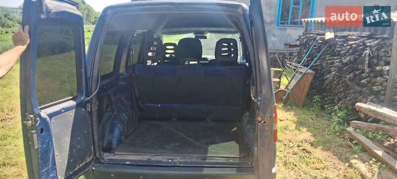 Минивэн Peugeot Expert 2002 в Шумске