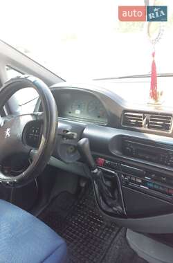 Минивэн Peugeot Expert 2006 в 
