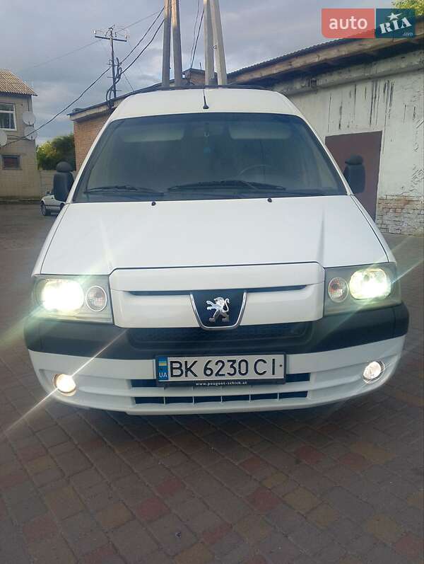 Минивэн Peugeot Expert 2006 в Ровно