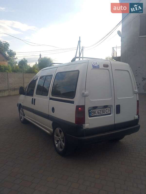 Минивэн Peugeot Expert 2006 в Ровно