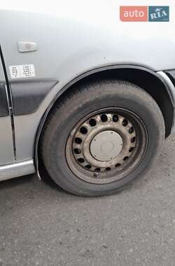 Минивэн Peugeot Expert 2006 в 