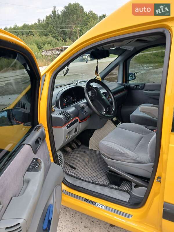 Мінівен Peugeot Expert 2006 в Стрию