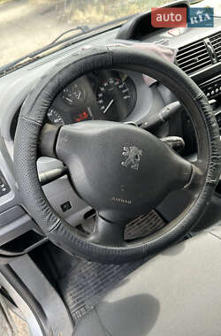 Грузовой фургон Peugeot Expert 2009 в 