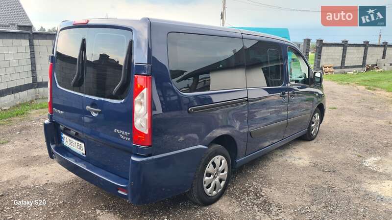 Минивэн Peugeot Expert 2016 в 