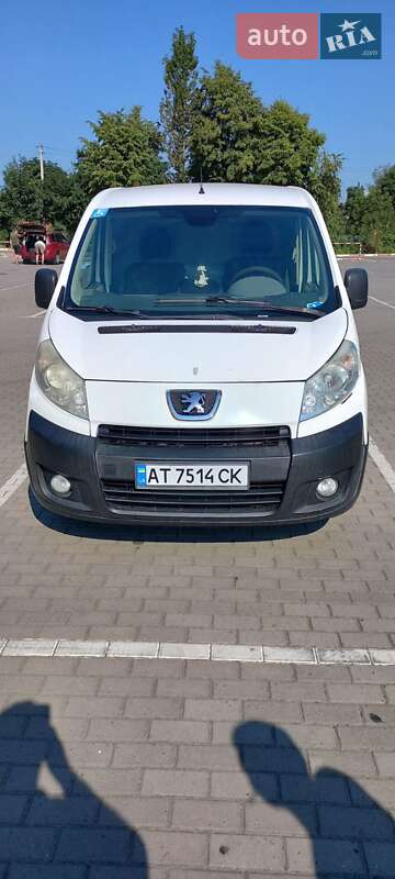 Peugeot Expert 2008