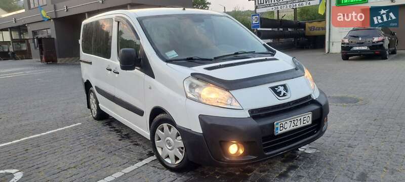 Peugeot Expert 2008