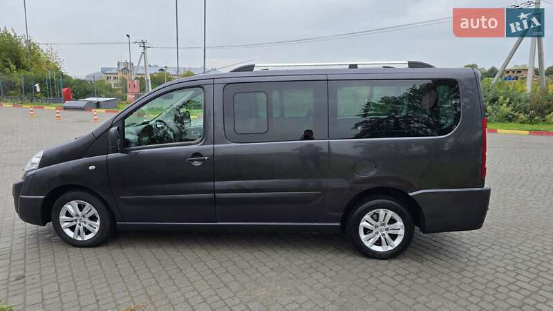 Минивэн Peugeot Expert 2016 в 