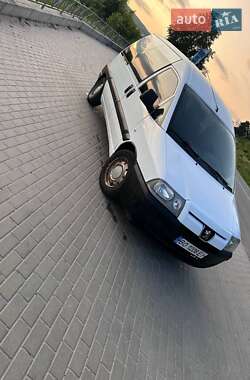 Минивэн Peugeot Expert 2005 в 