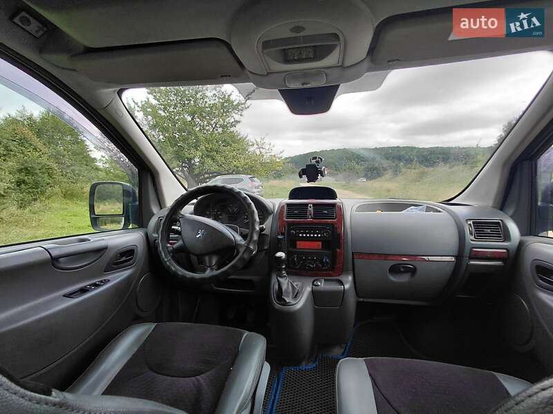 Минивэн Peugeot Expert 2009 в Трускавце