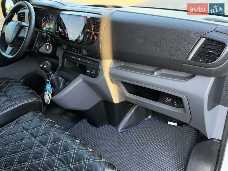 Мінівен Peugeot Expert 2017 в Києві фото 71 Мінівен Peugeot Expert 2017 в Києві