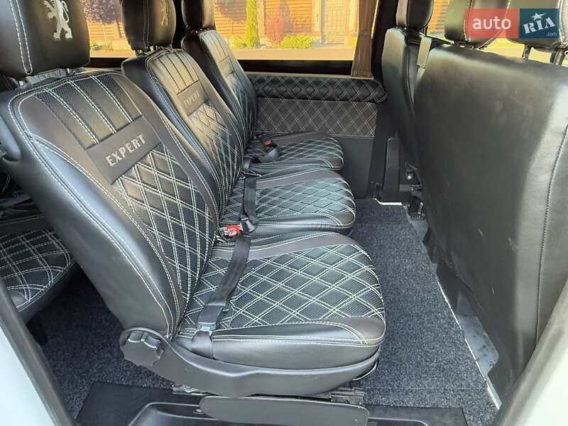 Мінівен Peugeot Expert 2017 в Києві фото 74 Мінівен Peugeot Expert 2017 в Києві