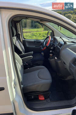 Минивэн Peugeot Expert 2007 в 