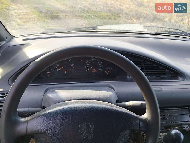 Борт Peugeot Expert 2002 в Милой