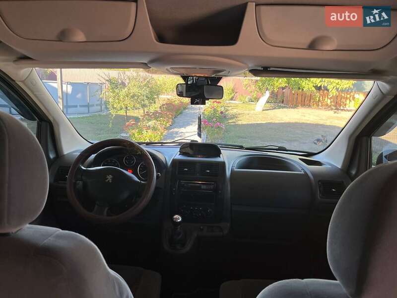 Минивэн Peugeot Expert 2014 в Южноукраинске фото 13 Минивэн Peugeot Expert 2014 в Южноукраинске