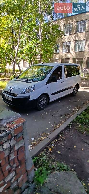 Мінівен Peugeot Expert 2009 в Ярмолинцях