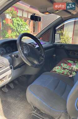 Грузовой фургон Peugeot Expert 2002 в 