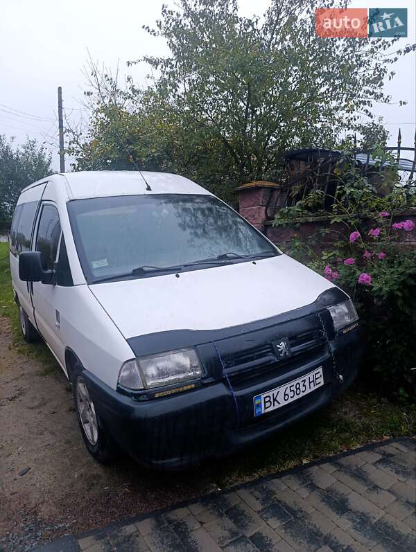 Минивэн Peugeot Expert 2002 в 