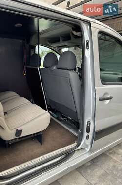 Минивэн Peugeot Expert 2015 в 