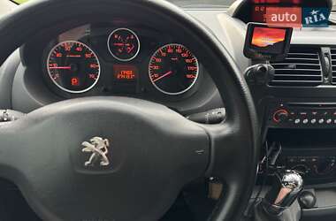 Минивэн Peugeot Expert 2015 в 
