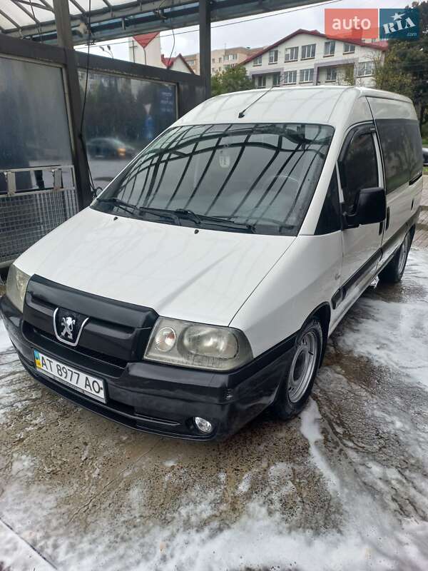 Мінівен Peugeot Expert 2005 в  фото Мінівен Peugeot Expert 2005 в