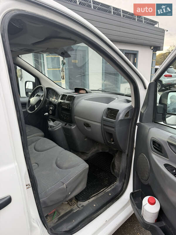 Минивэн Peugeot Expert 2008 в Черновцах