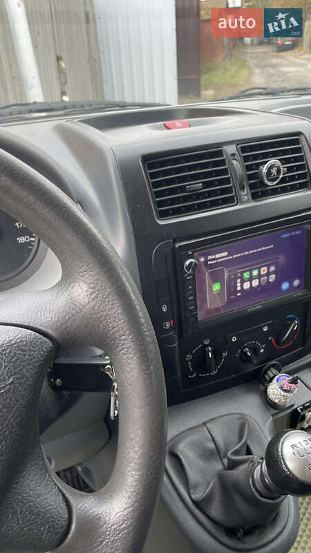 Минивэн Peugeot Expert 2008 в Львове фото 10 Минивэн Peugeot Expert 2008 в Львове