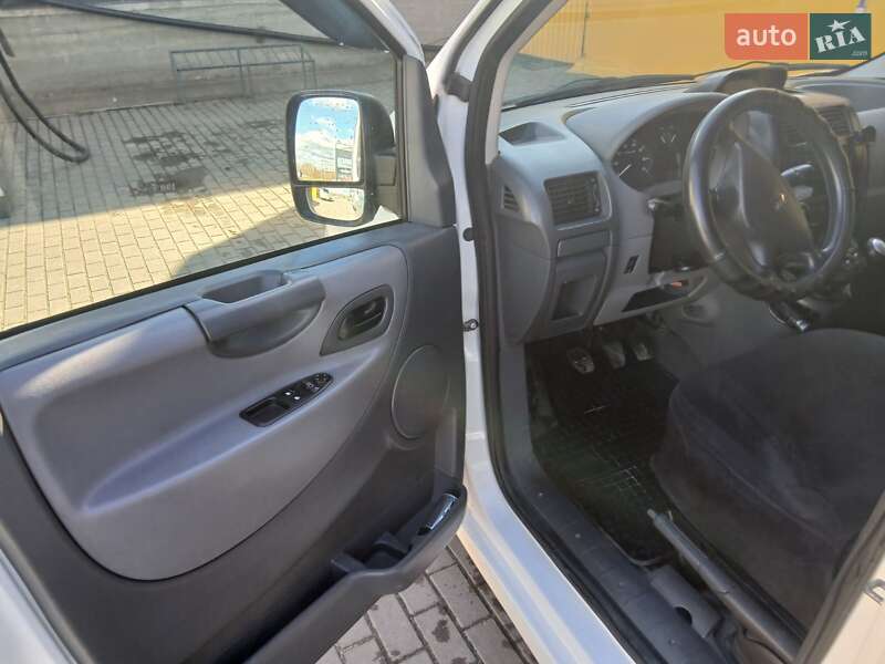 Мінівен Peugeot Expert 2008 в Новояворівську фото 9 Мінівен Peugeot Expert 2008 в Новояворівську