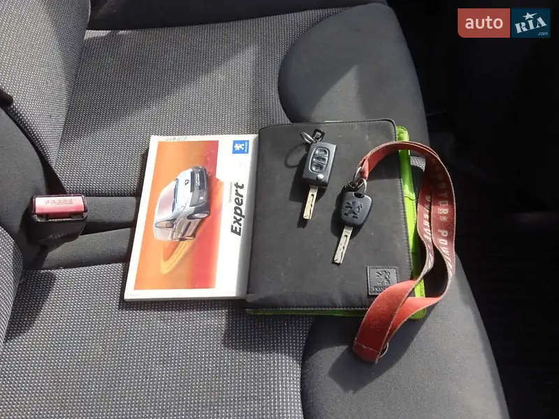 Минивэн Peugeot Expert 2009 в Гусятине документ