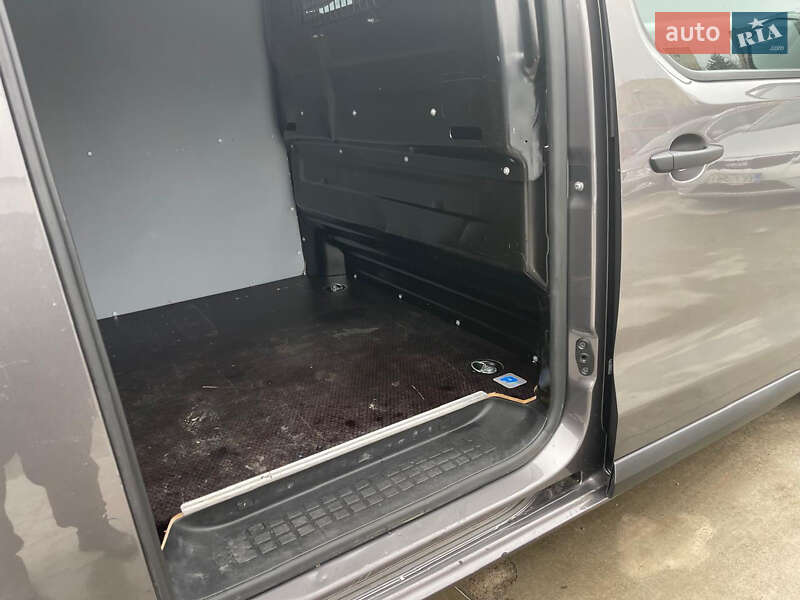 Вантажний фургон Peugeot Expert 2018 в Рівному фото 22 Вантажний фургон Peugeot Expert 2018 в Рівному