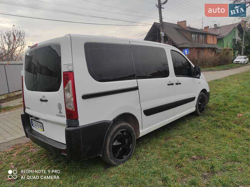 Минивэн Peugeot Expert 2008 в Львове фото 10 Минивэн Peugeot Expert 2008 в Львове