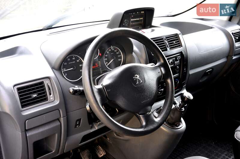 Грузовой фургон Peugeot Expert 2016 в Львове фото 18 Грузовой фургон Peugeot Expert 2016 в Львове