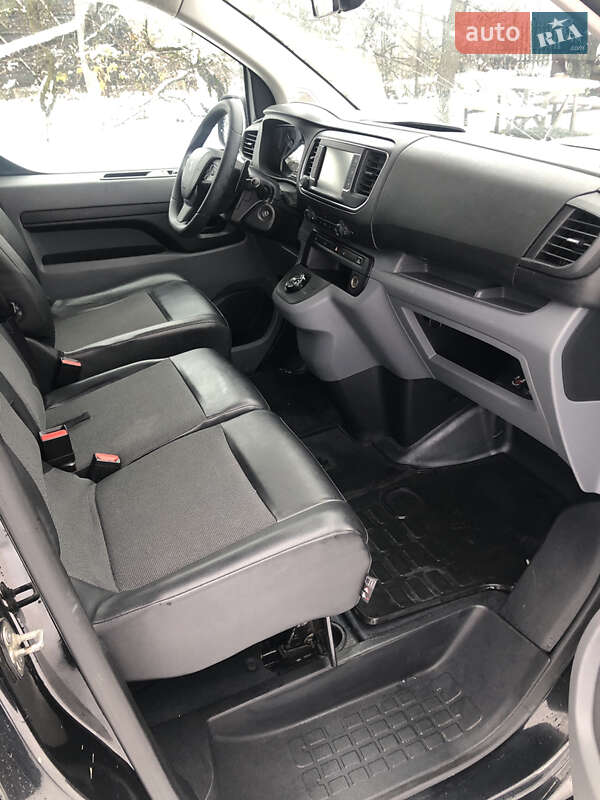 Вантажний фургон Peugeot Expert 2016 в Бродах