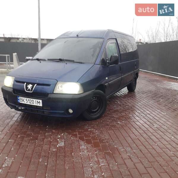 Мінівен Peugeot Expert 2004 в Сарнах