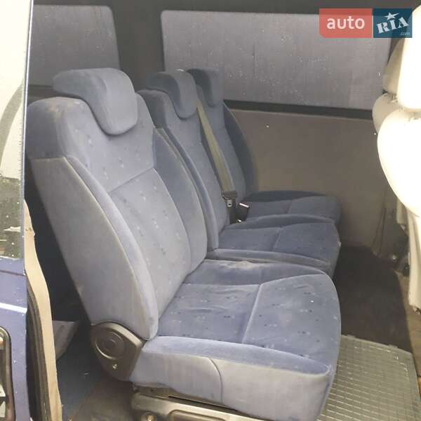 Мінівен Peugeot Expert 2004 в Сарнах