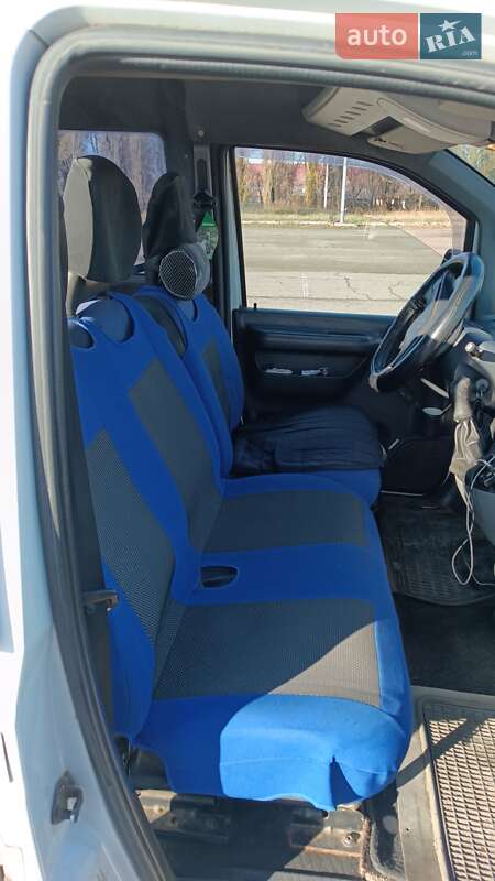 Минивэн Peugeot Expert 2002 в Черкассах фото 9 Минивэн Peugeot Expert 2002 в Черкассах