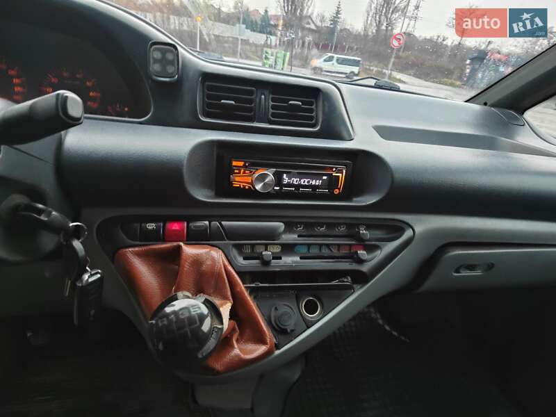 Мінівен Peugeot Expert 2005 в Чернівцях