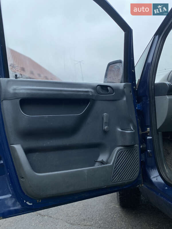 Мінівен Peugeot Expert 2001 в Дрогобичі фото 33 Мінівен Peugeot Expert 2001 в Дрогобичі