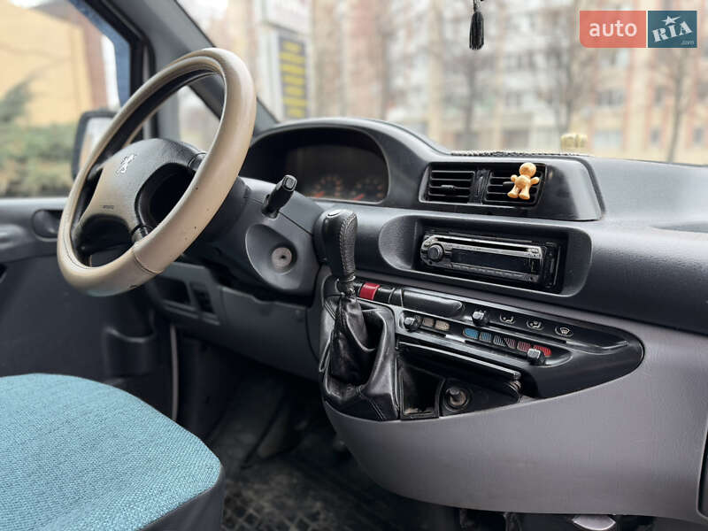 Мінівен Peugeot Expert 2005 в Рівному
