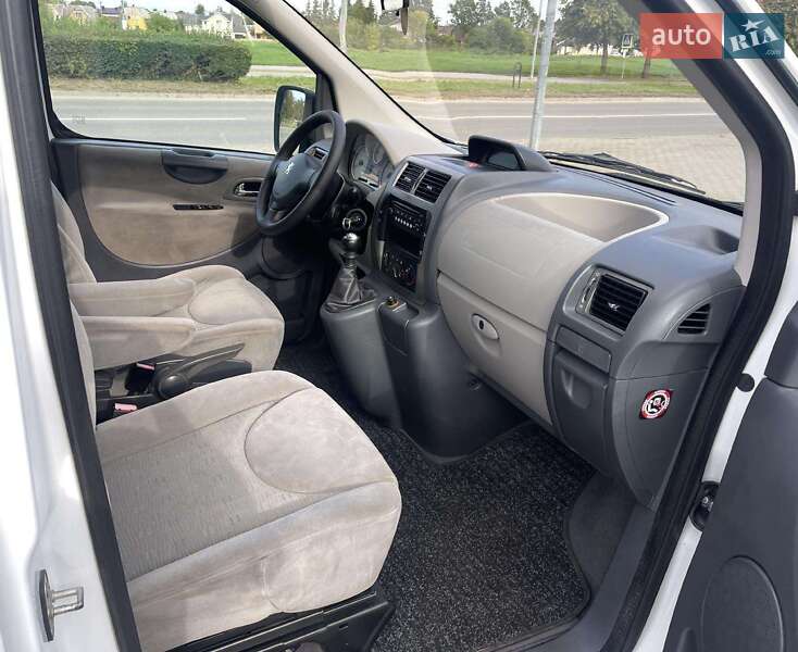 Мінівен Peugeot Expert 2011 в Вінниці