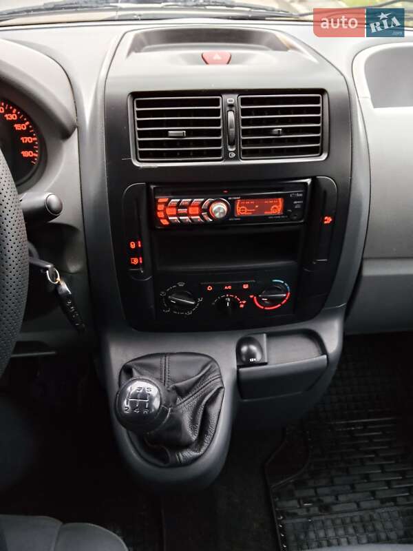 Мінівен Peugeot Expert 2008 в Черкасах фото 13 Мінівен Peugeot Expert 2008 в Черкасах