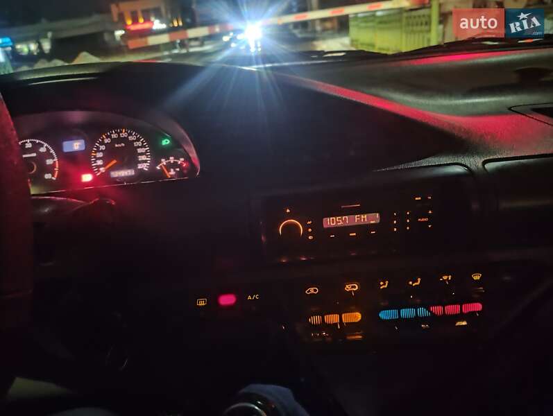 Мінівен Peugeot Expert 2005 в Рівному фото 11 Мінівен Peugeot Expert 2005 в Рівному