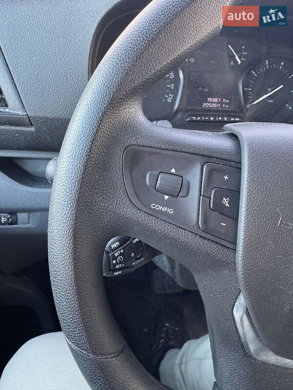 Грузовой фургон Peugeot Expert 2022 в Дубно